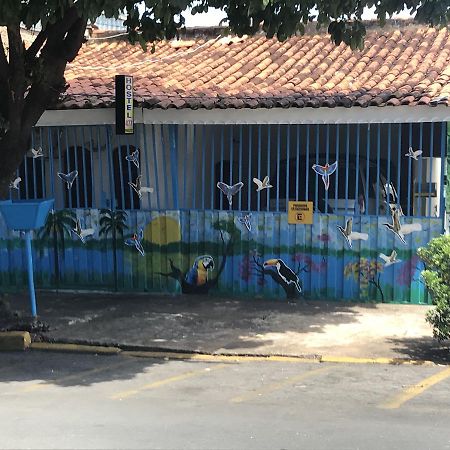Hotel Pousada Cantinho De Roy 库亚巴 外观 照片